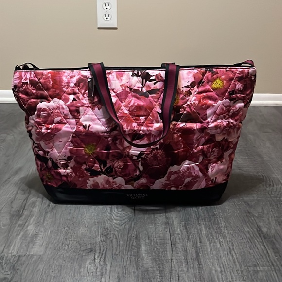 Victoria’s Secret Pink/ White Floral Tote with 2 sets of handles - Picture 1 of 7